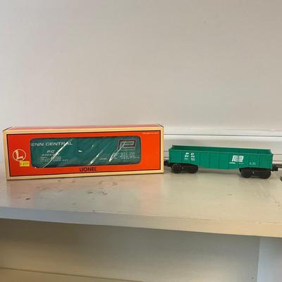 US1779 Lionel Penn Central Standard O Box Car and Green Gondola Train