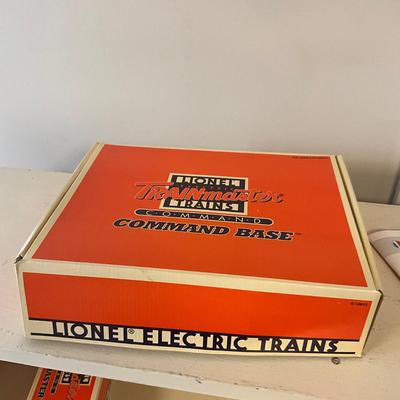 US1783 Lionel Trainmaster Command Base