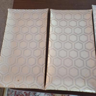 4 geometric shape resin plates