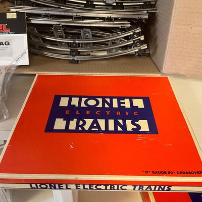 US1790 Lionel Tunnel Portals, Coal Bag and O Gauge 90Â° Crossover