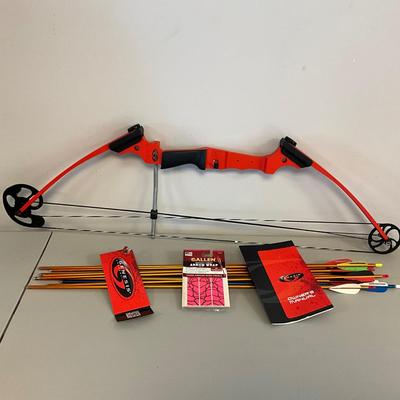 US1807 Genesis Red Compound Bow with Arrows