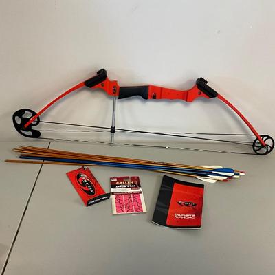 US1807 Genesis Red Compound Bow with Arrows