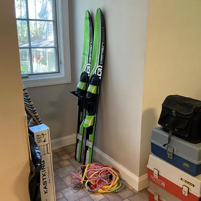 US1813 Pair of O'Brian Water Skis with Pull Ropes