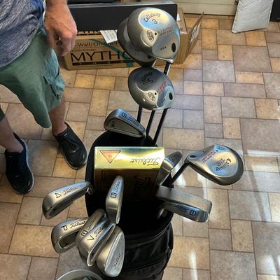 1818 Set of Mens Right Hand Callaway Golf Clubs