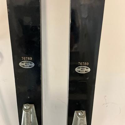 US1831 Vintage 1960's HART Snow Skis with Poles and Boots