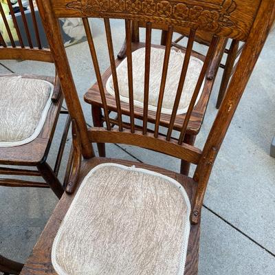 6 vintage chairs with padding