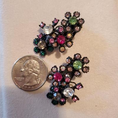 Hobe` Vintage costume earrings