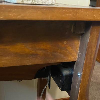 Singer Sewing Type 66 in Cabinet