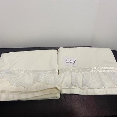 2 Large Towels