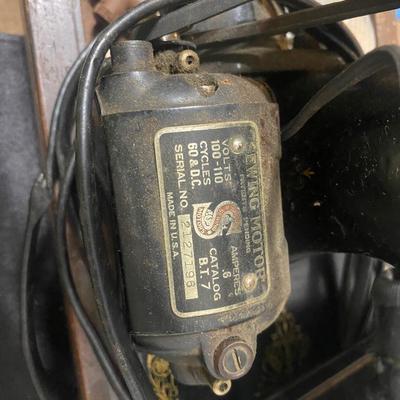 Vintage Singer Sewing Machine