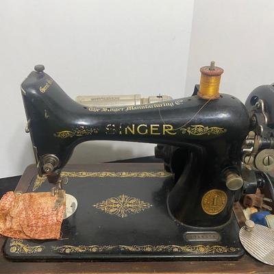 Vintage Singer Sewing Machine