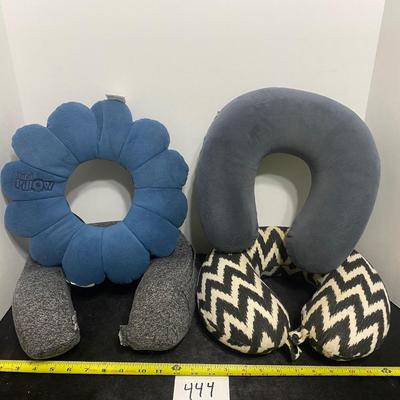 Neck pillows