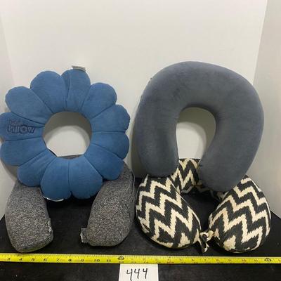 Neck pillows