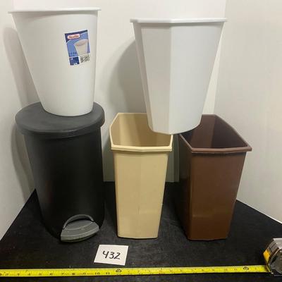 Trash Can Lot