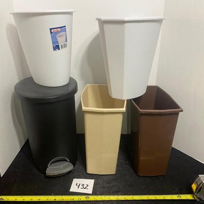 Trash Can Lot