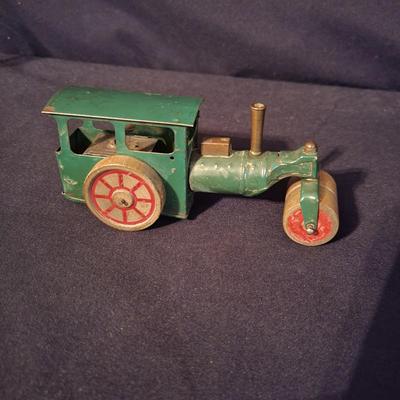 Dinky 533 Cement Wagon and Tri-Ang Minic Steam Roller (DR-DW)