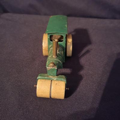 Dinky 533 Cement Wagon and Tri-Ang Minic Steam Roller (DR-DW)