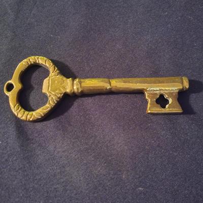 Decorative Brass Keys (DR-DW)