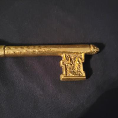 Decorative Brass Keys (DR-DW)