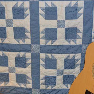 Hand-Stitched and Quilted Maple Leaf Variation Quilt 115x87