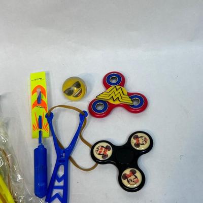 Pair of Fidget Spinners and Rubber Band Shooter Toys