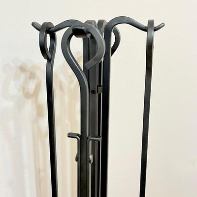 Black Metal 5 Piece Fireplace Accessories Set ~ Like New
