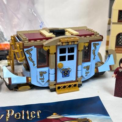 LEGO Harry Pottery Carriage and Hogwarts Building Partial Sets Built Pieces