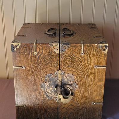 Korean Apothecary Doctor's Traveling Medicine Chest