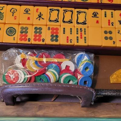 Vintage Cardinal Mah Jongg Set