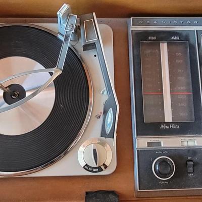 Vintage RCA Victor new Vista High Fidelity Console Stereo