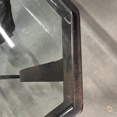 Iron Coffee Table W/Beveled Glass Top (B2-RG)