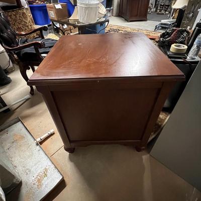 Sligh â€˜Saratoga Cherryâ€™ Pedestal Desk & Matching File/Writing Table (B2-RG)