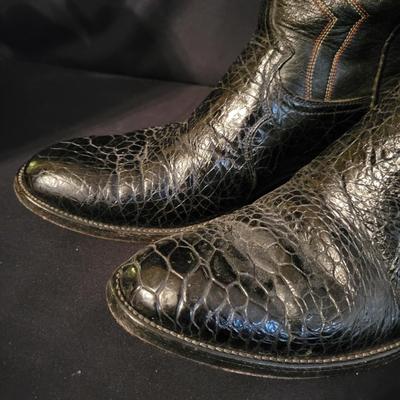 Three Pairs of Men's Cowboy Boots 9 1/2D, from Ryon's & More (DR-DW)