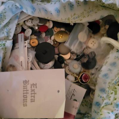 Sewing Box and Supplies (DR-DW)