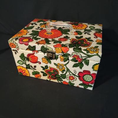 Sewing Box and Supplies (DR-DW)