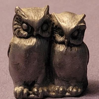 Sweet Brass Small Sculpture of a Pair of Owls Sitting Together