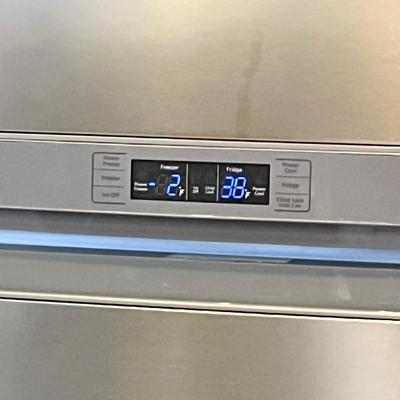 SAMSUNG ~ Stainless Steel Bottom Freezer Refrigerator