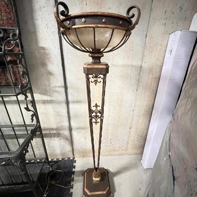 Antique Bronze Finish Iron Torchiere Lamp (B2-RG)