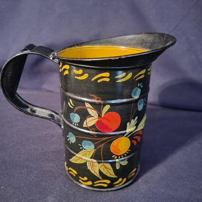 Decorative Pitchers and a Mortar & Pestle (DR-DW)