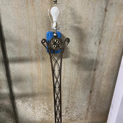 Wall Hanging Metal Sconce Style Lamp (B2-RG)