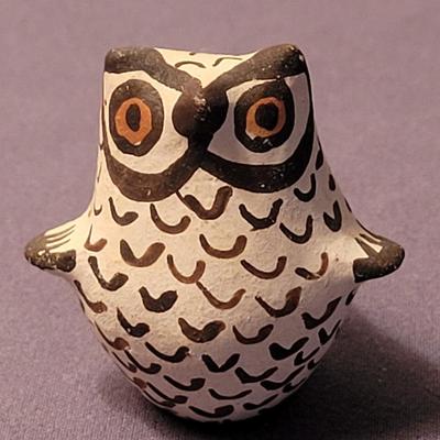 Small ZUNI Pottery Owl
