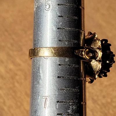 14k Gold and Garnet Flower Ring