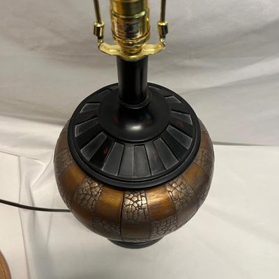 Checkered Table Lamp (B2-MG)
