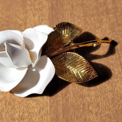 Floral & Flower Brooches