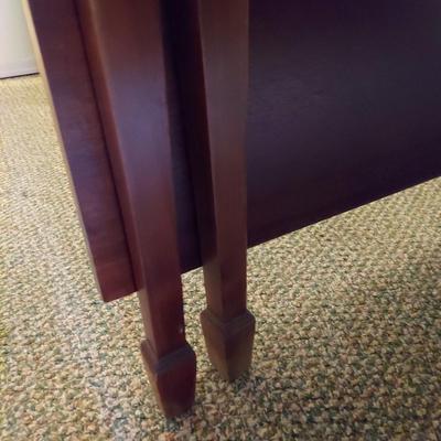 Drop Leaf Dining Table (B2-BBL)