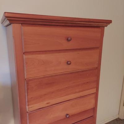 Tall Dresser w/ Seven Dove Tailed Drawers (B3-BBL)