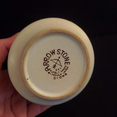 Arrow Stone Pueblo Sands Showa Japanese Stoneware Bowls and Sugar Dish (K-BBL)