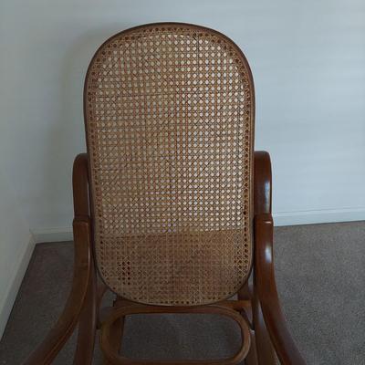 Vintage Bentwood & Cane Thonet Style Rocking Chair (B1-BBL)