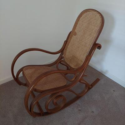 Vintage Bentwood & Cane Thonet Style Rocking Chair (B1-BBL)