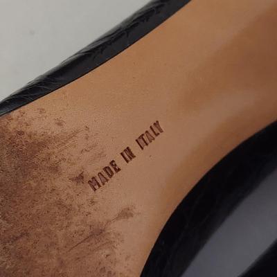 Ferragamo Leather Heels and Purse (B1-BBL)